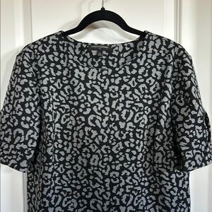 Banana Republic Black and Gray Puff Sleeve Graphic Blouse